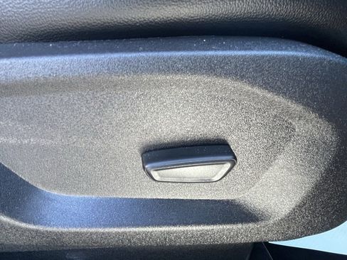 Used 2022 Ford Edge SEL w/ Convenience Package image 12