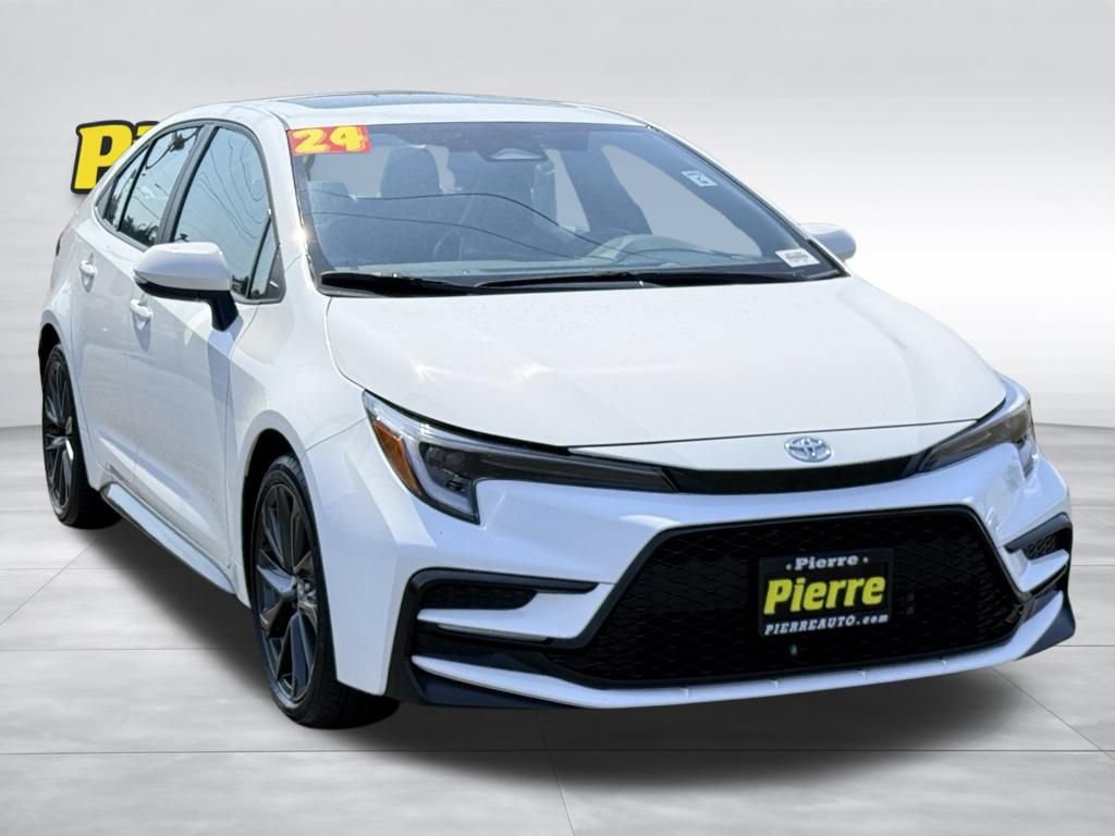 Used 2024 Toyota Corolla XSE FWD image 2