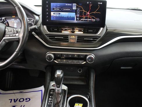 Used 2023 Nissan Altima 2.5 SR w/ SR Premium Package FWD image 22