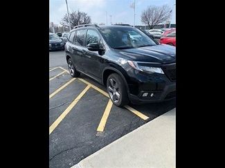 Used 2021 Honda Passport Touring video 1