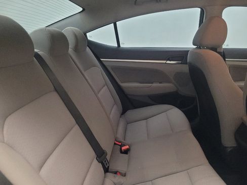 Used 2019 Hyundai Elantra SEL FWD image 19