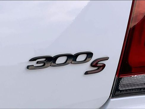 Used 2023 Chrysler 300 S w/ Comfort Group RWD image 10