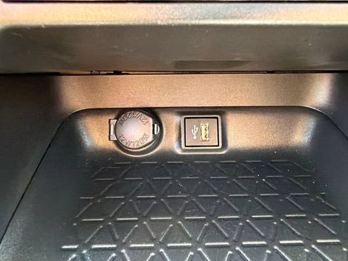 Certified 2025 Toyota RAV4 LE AWD/4WD image 36