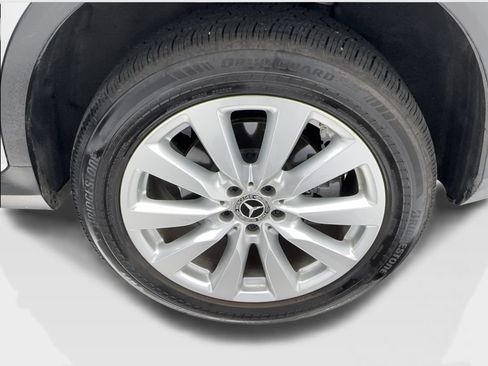 Used 2020 Mercedes-Benz GLC 300 4MATIC image 12