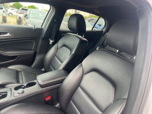 Certified 2018 Mercedes-Benz GLA 250 4MATIC image 7