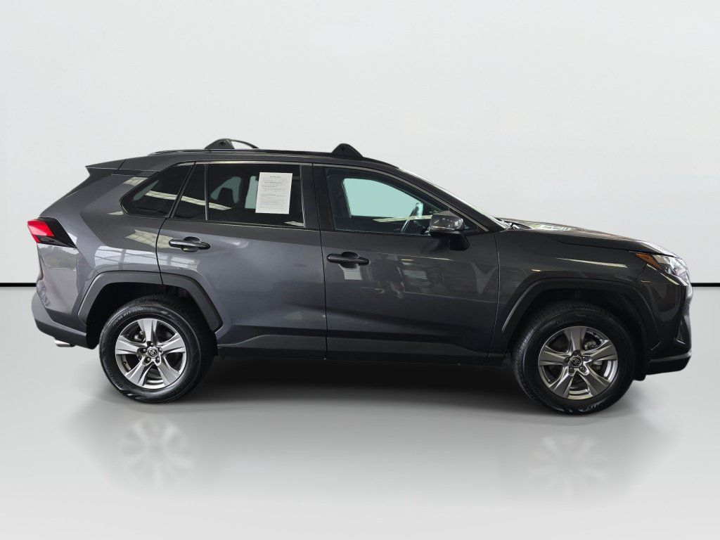 Used 2025 Toyota RAV4 XLE w/ Convenience Package AWD/4WD image 6