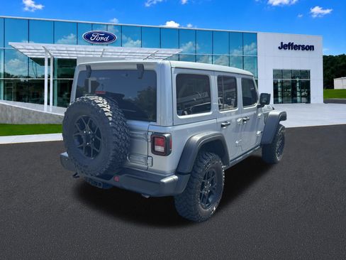 Used 2024 Jeep Wrangler Unlimited Sport AWD/4WD image 7