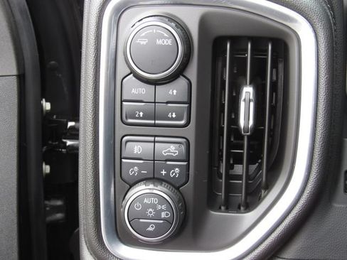 Used 2020 Chevrolet Silverado 3500 High Country w/ Z71 Off-Road Package AWD/4WD image 40