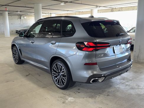 New 2026 BMW X5 sDrive40i w/ M Sport Package image 5