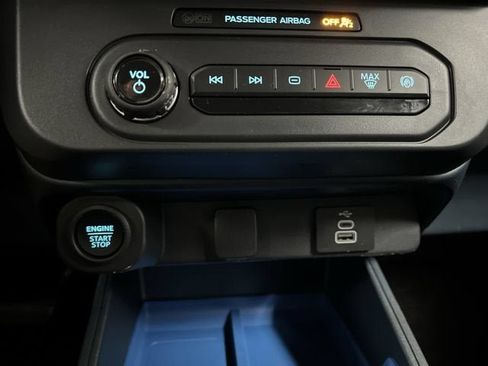 Used 2025 Ford Maverick XLT FWD image 32