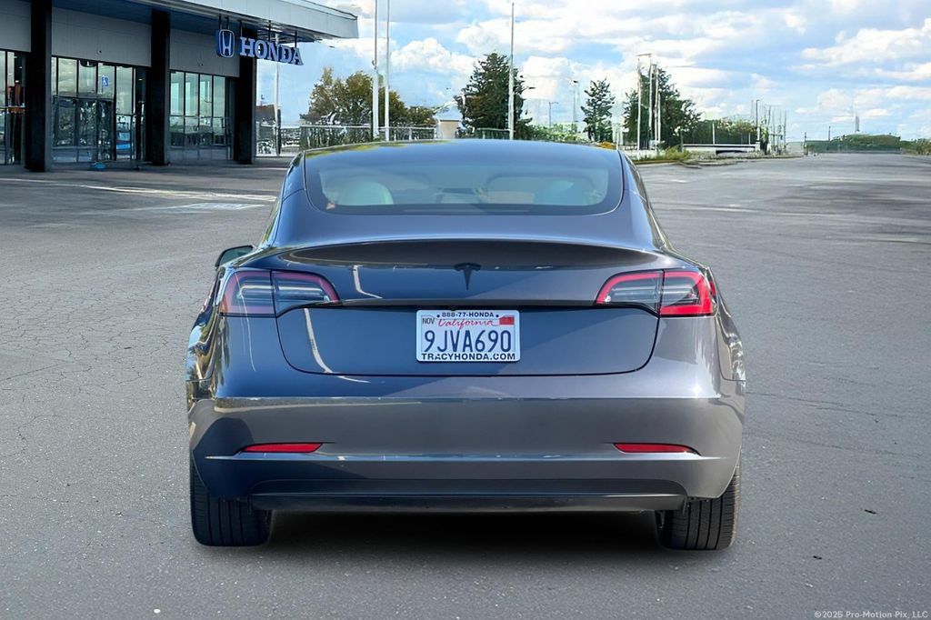 Used 2023 Tesla Model 3 Standard Range RWD image 8