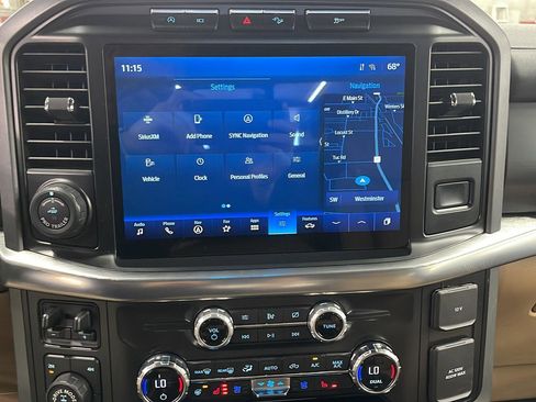 Used 2021 Ford F150 Lariat w/ Equipment Group 502A High image 19