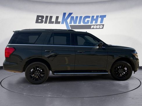 Used 2023 Ford Expedition XLT image 6