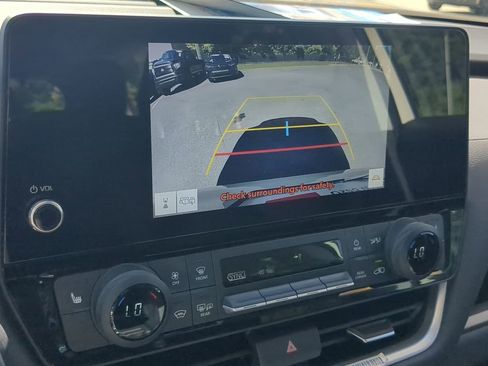 Used 2024 Toyota Grand Highlander Limited image 26