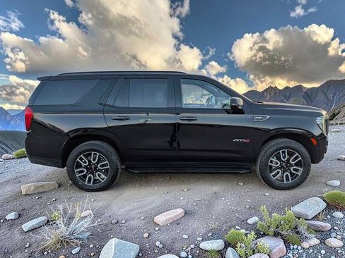 Used 2023 GMC Yukon AT4 w/ Max Trailering Package AWD/4WD image 7