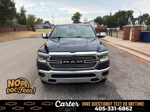 Used 2021 RAM 1500 Laramie AWD/4WD image 3