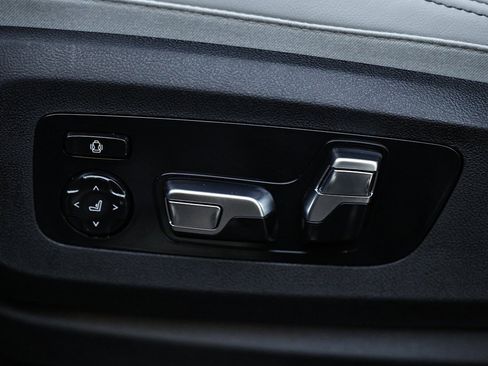 New 2026 BMW X5 xDrive40i w/ Climate Comfort Package image 23