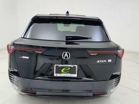Used 2024 Acura ZDX A-Spec image 5