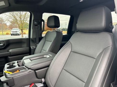 Certified 2024 GMC Sierra 2500 Pro w/ Convenience Package image 13