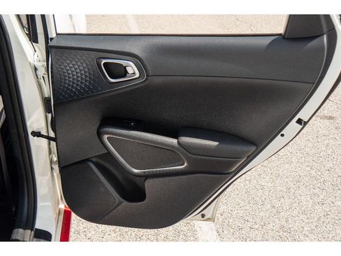Used 2022 Kia Soul GT-Line FWD image 22