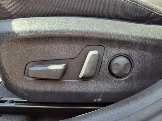 Used 2017 Hyundai Elantra Value Edition FWD image 13