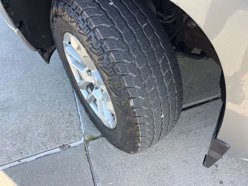 Used 2024 Chevrolet Silverado 1500 LT w/ Z71 Off-Road Package image 32