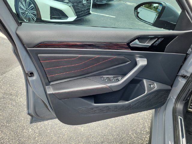 Used 2023 Volkswagen Jetta GLI Autobahn FWD image 13