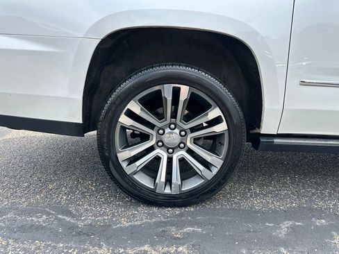 Used 2019 GMC Yukon XL Denali w/ Denali Ultimate Package AWD/4WD image 22