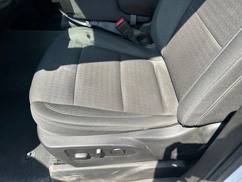 Used 2025 Chevrolet Silverado 1500 Custom Trail Boss AWD/4WD image 16