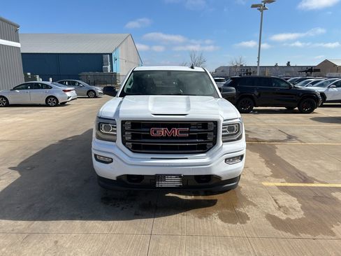 Used 2018 GMC Sierra 1500 SLT w/ All Terrain X Package image 5