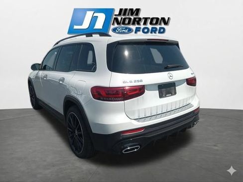 Used 2021 Mercedes-Benz GLB 250 4MATIC image 7