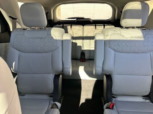 Used 2025 Ford Explorer Platinum w/ LUX Leather Package image 40