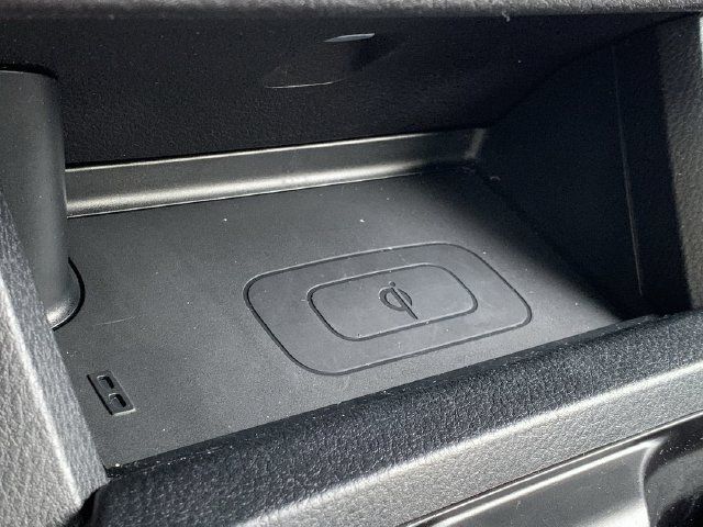 Used 2018 Toyota Tacoma Limited RWD image 25