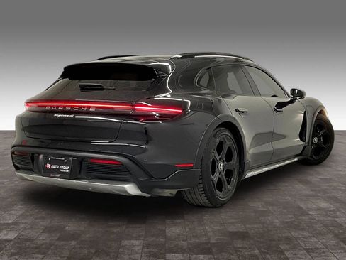 Used 2023 Porsche Taycan 4 Cross Turismo AWD/4WD image 7