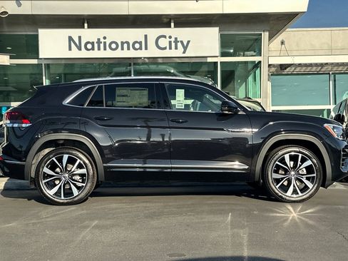 New 2026 Volkswagen Atlas Cross Sport SEL Premium R-Line AWD/4WD image 4