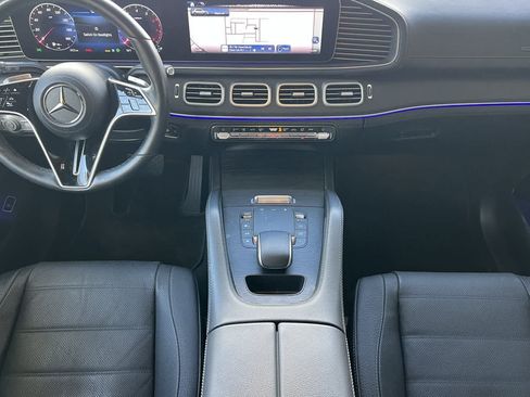 Used 2024 Mercedes-Benz GLE 450 4MATIC image 4