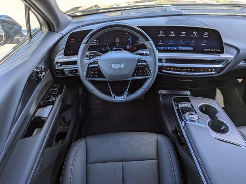 New 2026 Cadillac Lyriq Sport image 14