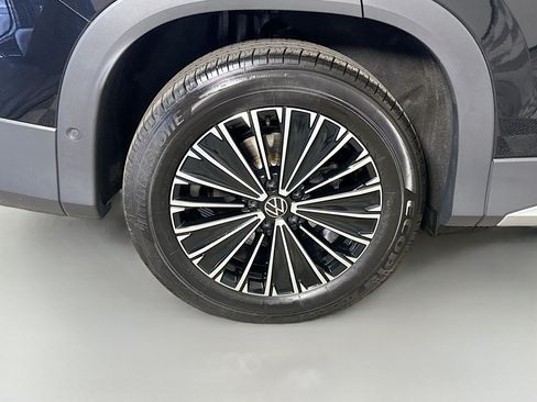 Used 2026 Volkswagen Tiguan S FWD image 33