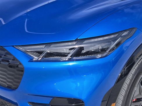 Used 2025 Ford Mustang Mach-E Premium w/ Sport Appearance Package image 9