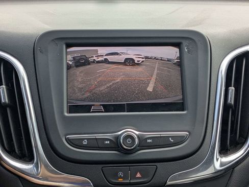 Used 2024 Chevrolet Equinox LT FWD image 31