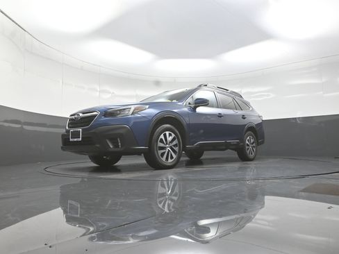 Used 2021 Subaru Outback Premium AWD/4WD image 11