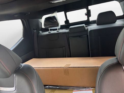 New 2025 Hyundai Santa Cruz Limited image 12