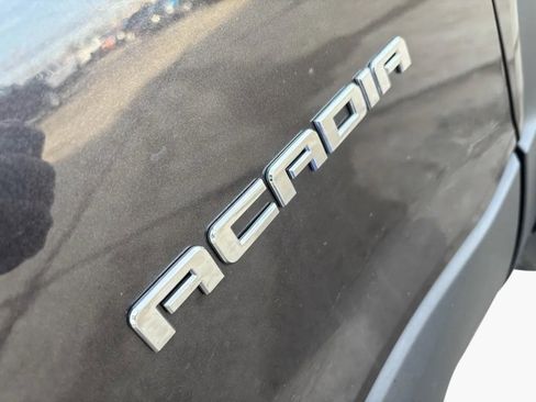 Used 2018 GMC Acadia SLT image 9