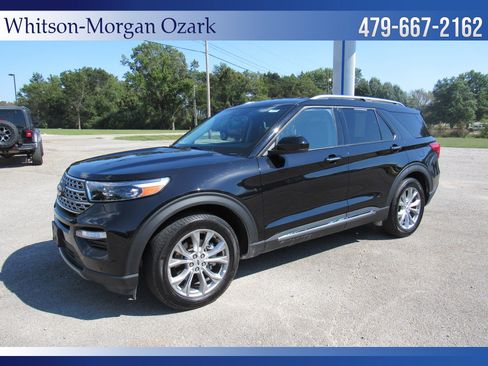 Used 2024 Ford Explorer Limited image 4