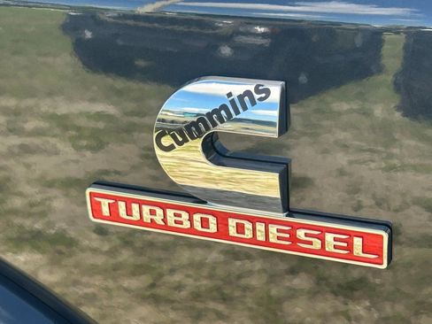 New 2025 RAM 3500 Limited image 29