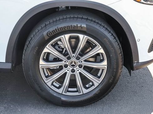 Used 2025 Mercedes-Benz GLC 300 image 10