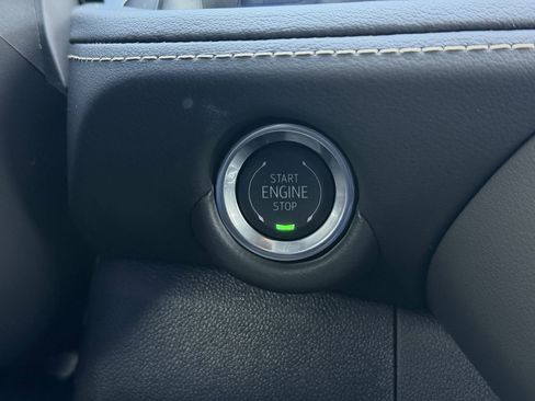 New 2026 Chevrolet Suburban Premier RWD image 19