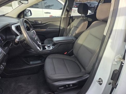 Used 2021 GMC Acadia SLE w/ Driver Convenience Package image 8