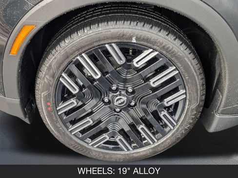 New 2026 Nissan Leaf Platinum+ image 11