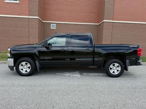Used 2017 Chevrolet Silverado 1500 LT w/ All Star Edition AWD/4WD image 8